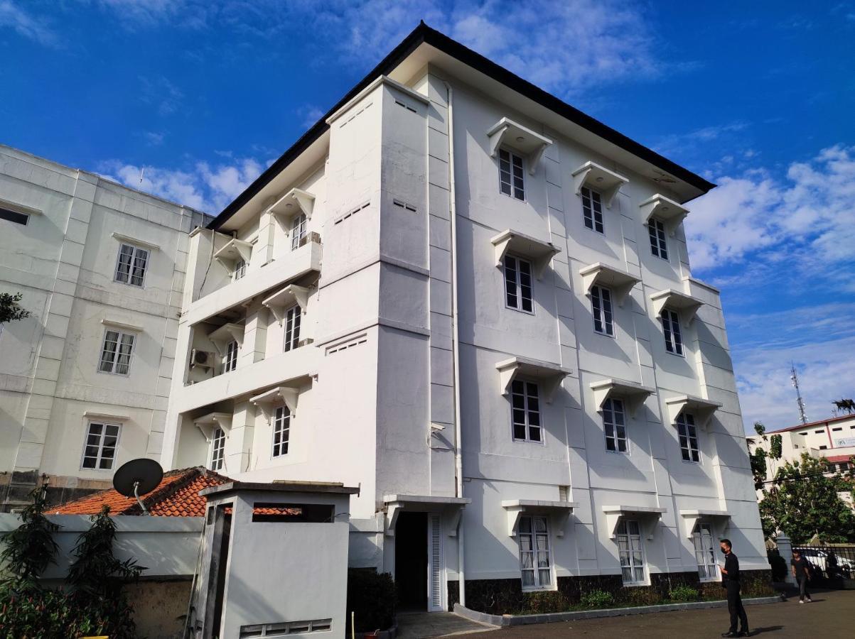 Le Semar Hotel Karawaci Dahung Экстерьер фото